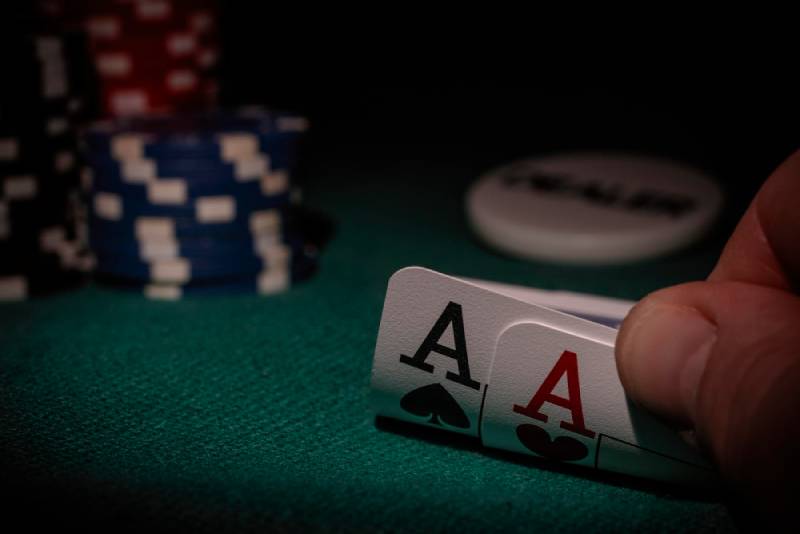 Vai trò của lá bài át trong chiến thuật xì dách